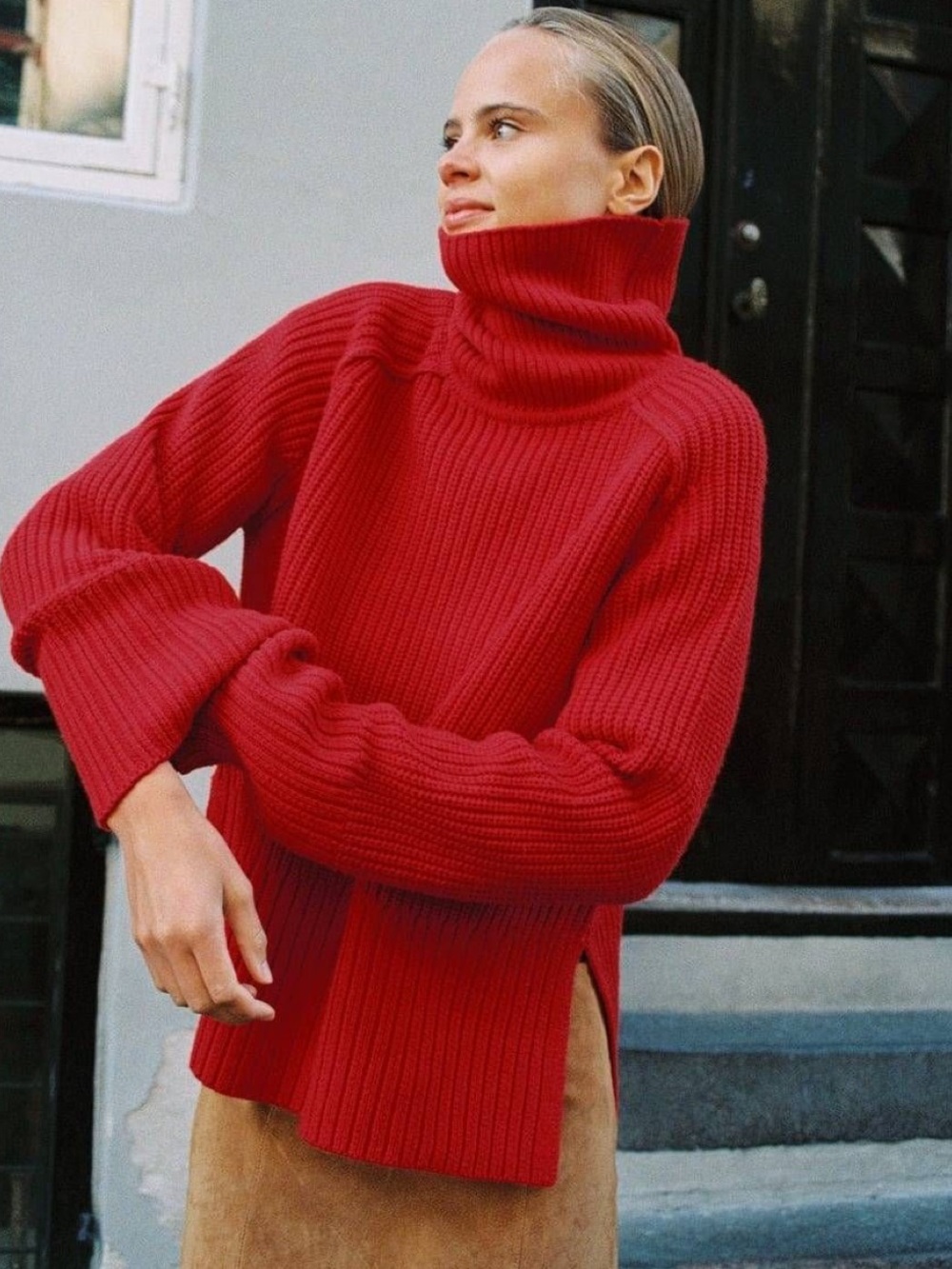 Zara Red Ribbed Turtleneck Sweater with side slids. Size M. Like new.